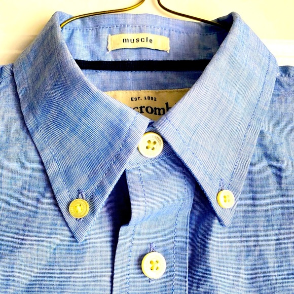Abercrombie and Fitch Blue Button Up Kids Size Large - Picture 3 of 12